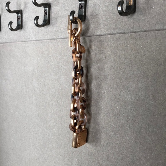 Authentic Micheal Kors Bracelet - Picture 6 of 8